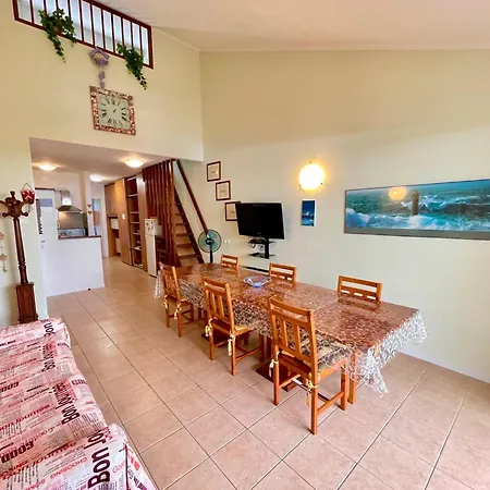 Duplex With Spacious Terrace Appartamento *